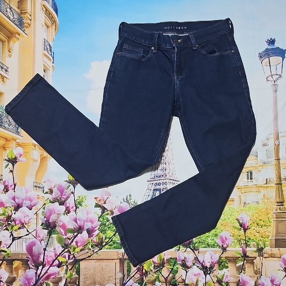 Mott & Bow Boyfriend Jeans Size 2/28 - Picture 2 of 5